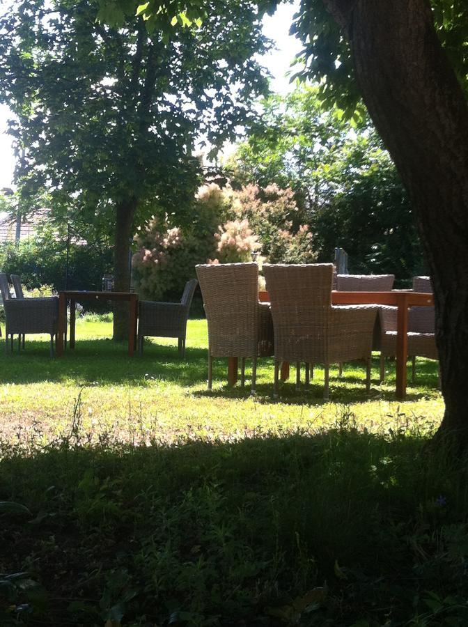 Hotel Sziget23 Ábrahámhegy Esterno foto